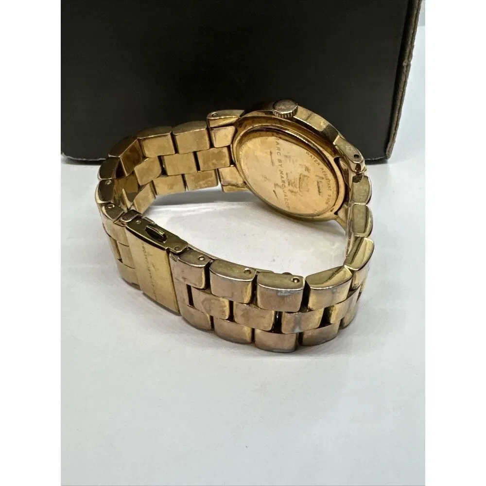 Marc Jacobs MBM3077 Women's Gold Stainless Steel Analog Dial Quartz Watch JNA191